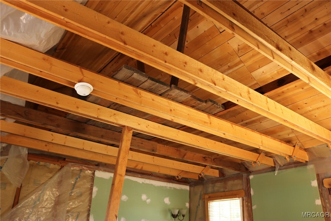 1247 Piney Ridge Place Fawnskin, CA 92333 - Photo 14 of 37 a view of a building