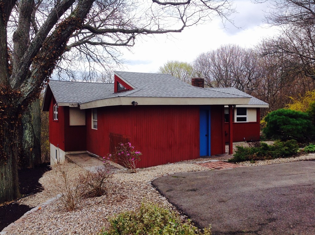 25 Haley Road Marblehead, MA 01945 - Photo 2 of 11 a house with a outdoor space