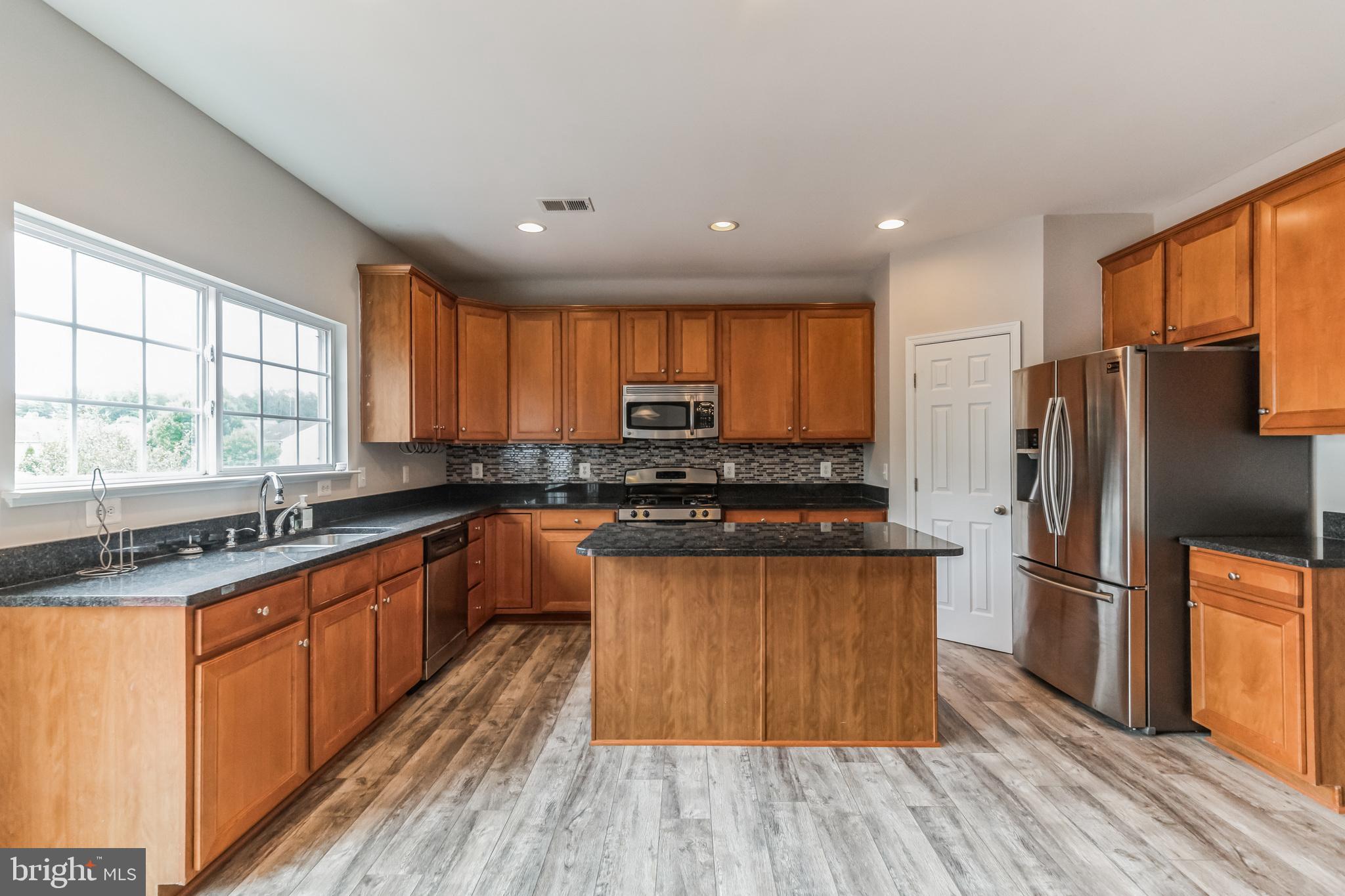 4286 Meyers Road Triangle, VA 22172 - Photo 9 of 30
