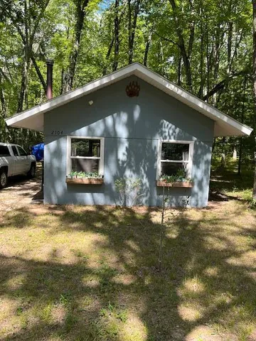 $128,500 | 2104 East 88th Street, Idlewild, MI 49642