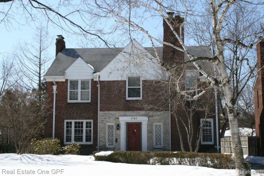 1161 Whittier Road Grosse Pointe, MI 48230 - Photo 1 of 15 1 IMG_1020.jpg