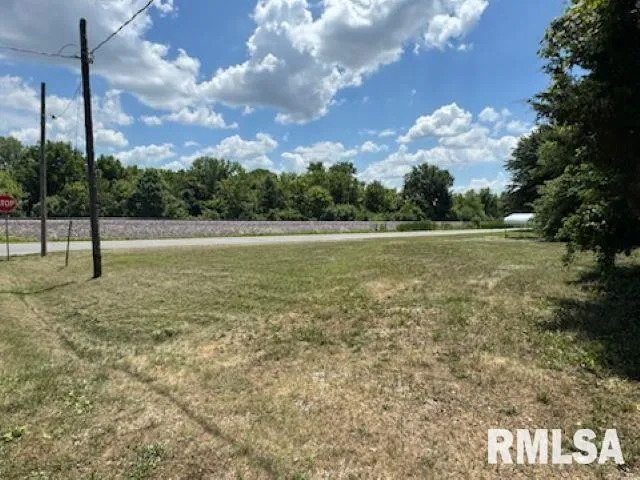 $18,900 | 0 North Il Highway, Bonnie, IL 62816