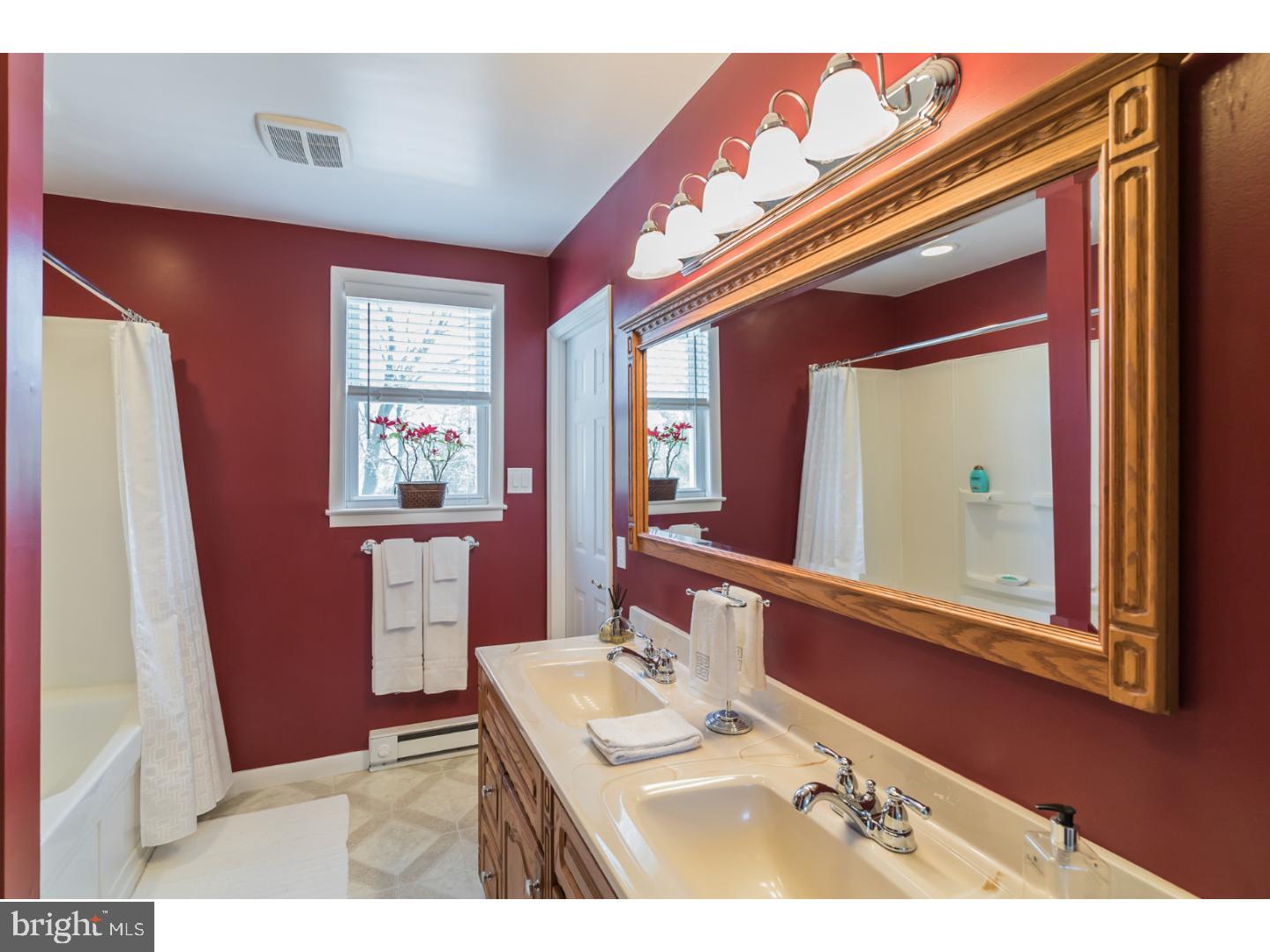 318 Moyer Road Perkasie, PA 18944 - Photo 13 of 25
