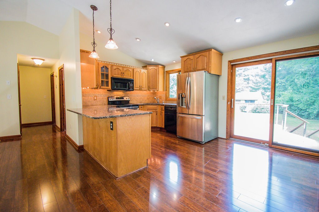 27 Leuba Road Coventry, RI 02816 - Photo 3 of 20
