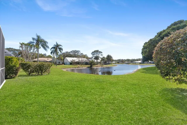 $999,900 | 6073 Winding Lake Drive, Jupiter, FL 33458