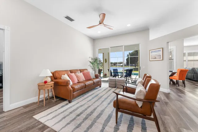 $999,900 | 6073 Winding Lake Drive, Jupiter, FL 33458