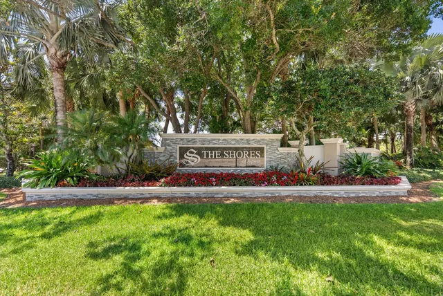 $999,900 | 6073 Winding Lake Drive, Jupiter, FL 33458