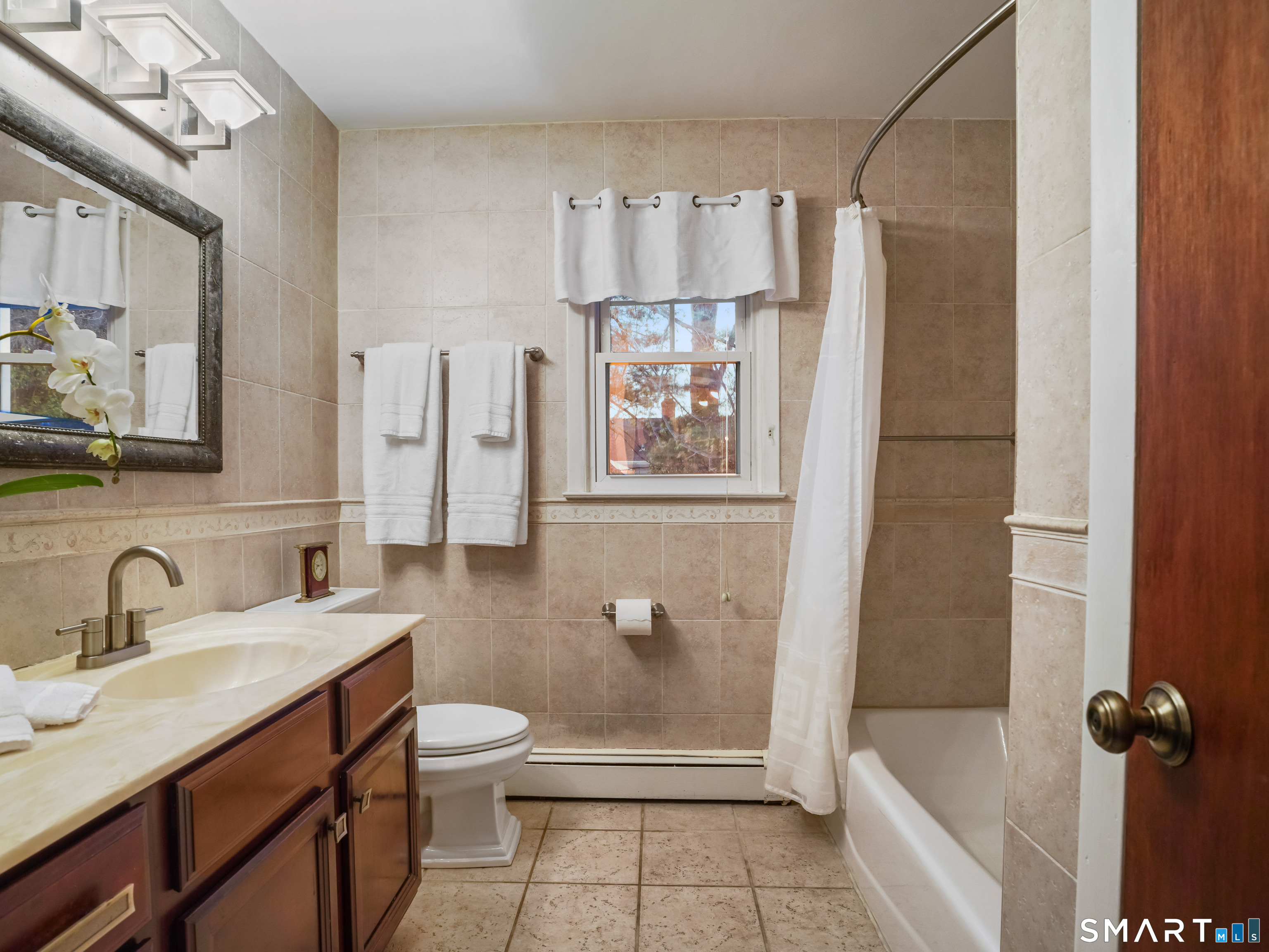 8 Dorset Road Norwalk, CT 06851 - Photo 13 of 29