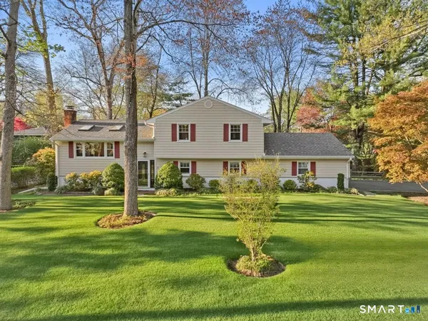 $835,000 | 8 Dorset Road, Norwalk, CT 06851