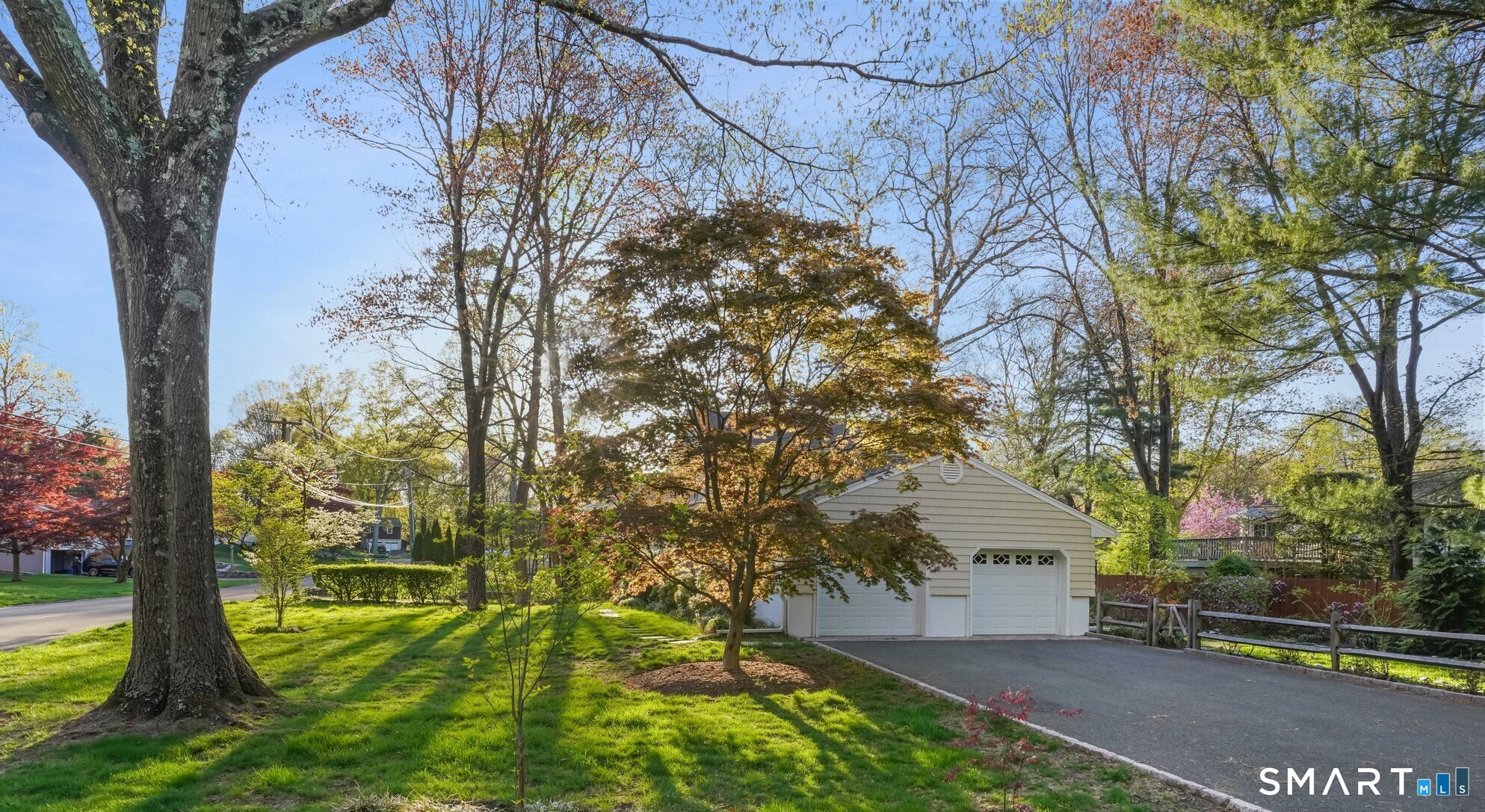 8 Dorset Road Norwalk, CT 06851 - Photo 3 of 29