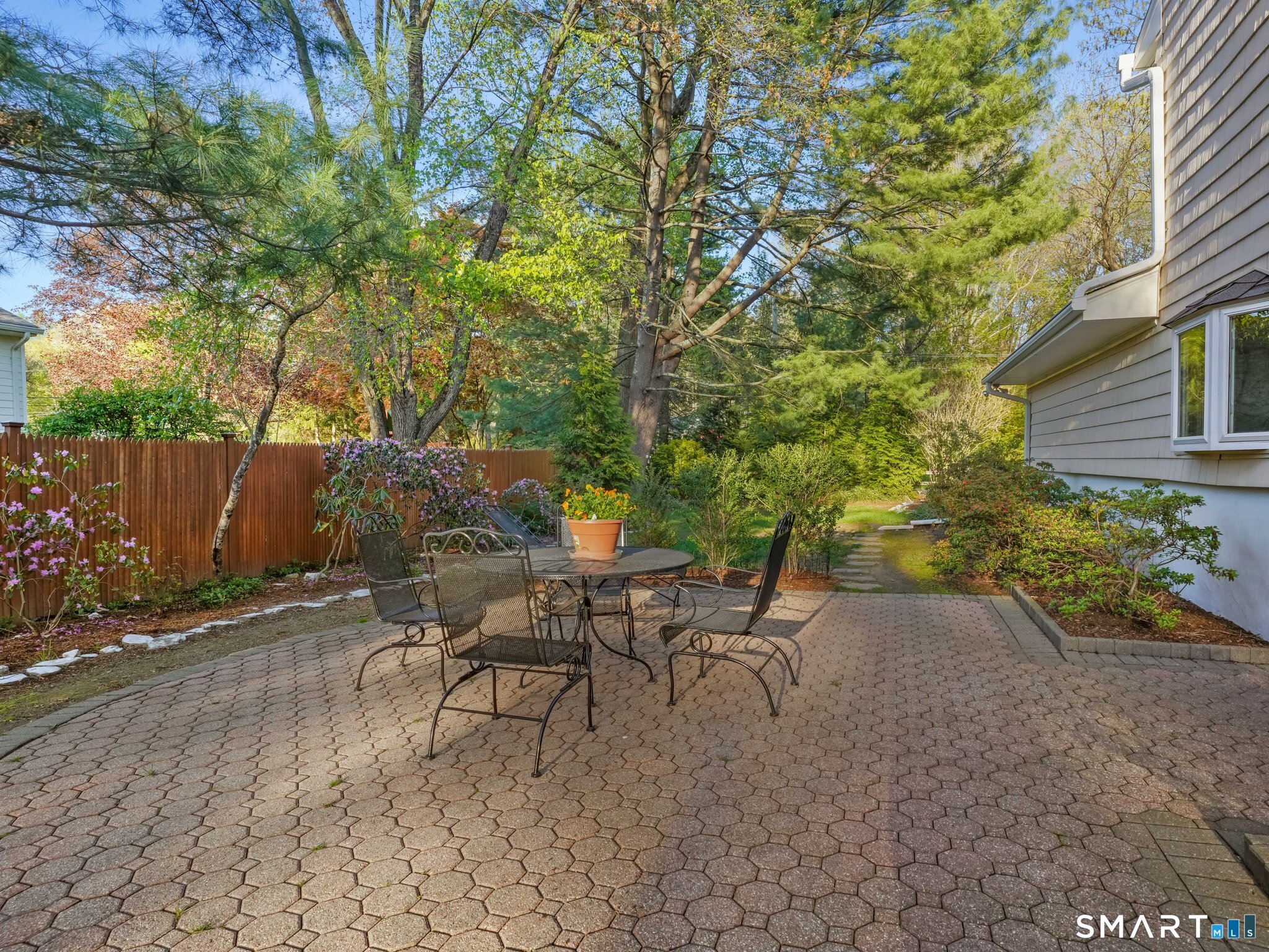 8 Dorset Road Norwalk, CT 06851 - Photo 5 of 29