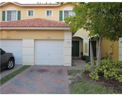 $2,750 | 1721 Southwest 81st Terrace, North Lauderdale, FL 33068