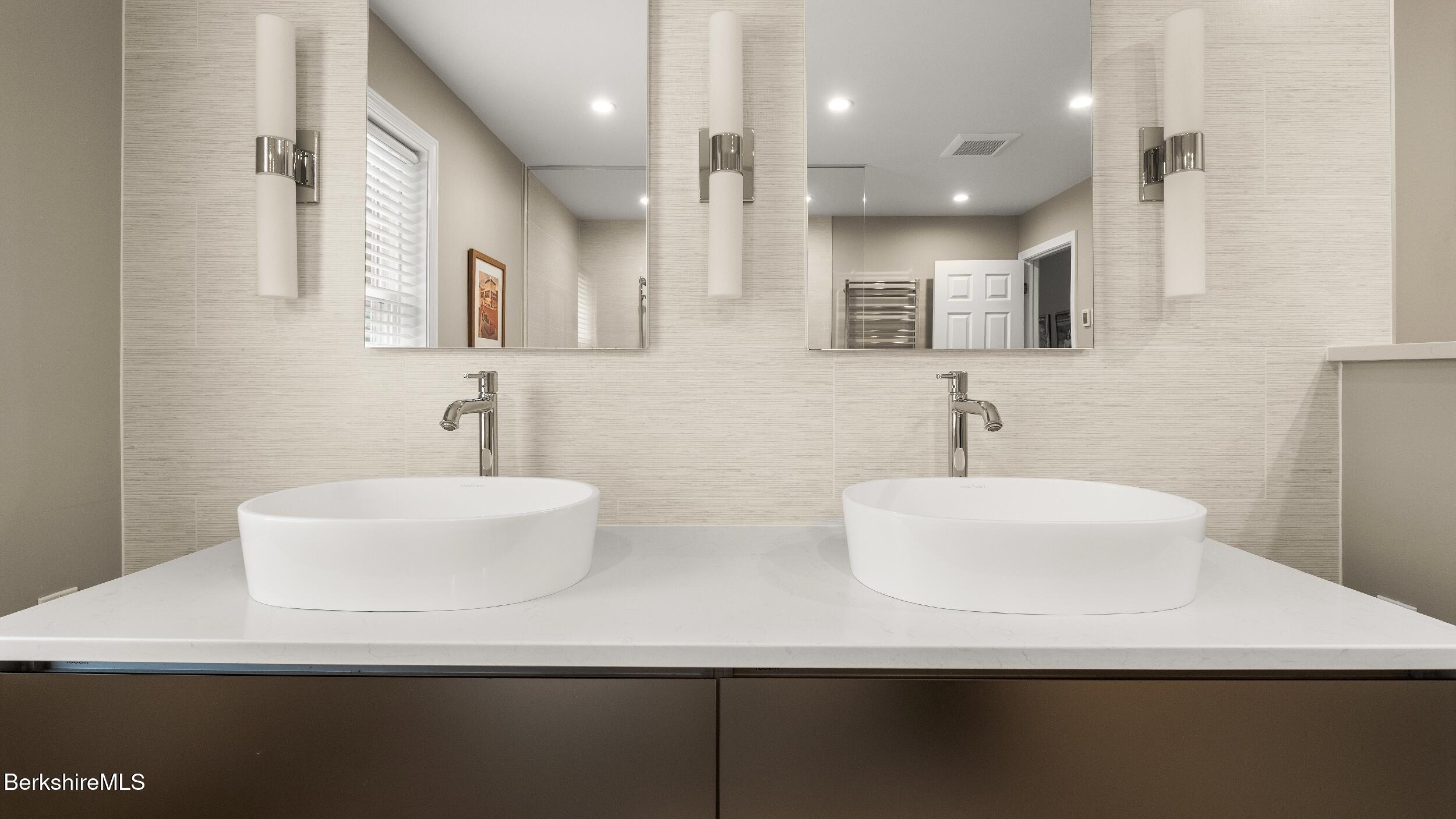 13 Taconic Avenue Lenox, MA 01240 - Photo 32 of 82 Primary Bathroom