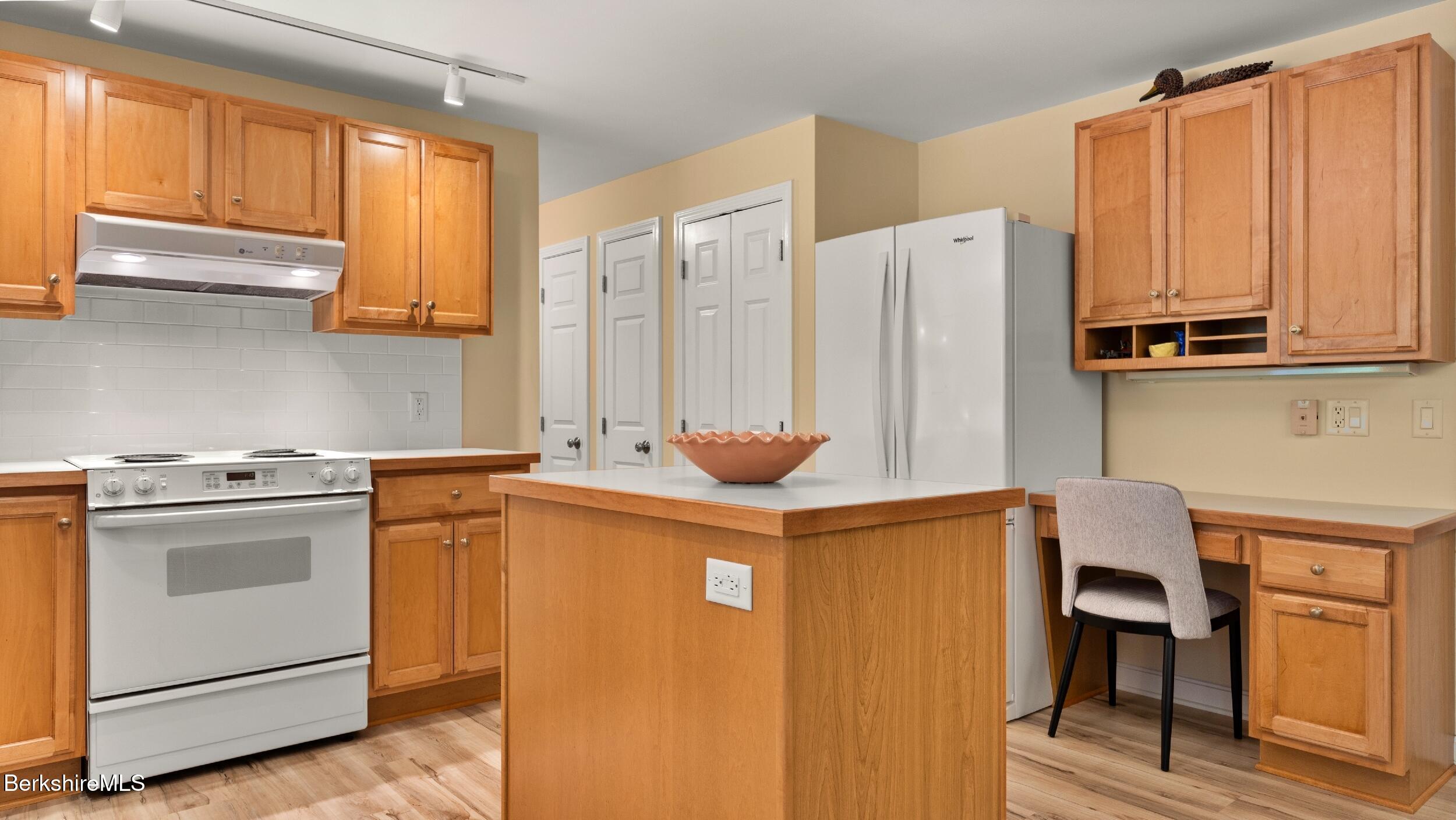 13 Taconic Avenue Lenox, MA 01240 - Photo 56 of 82 In-Law Suite Kitchen