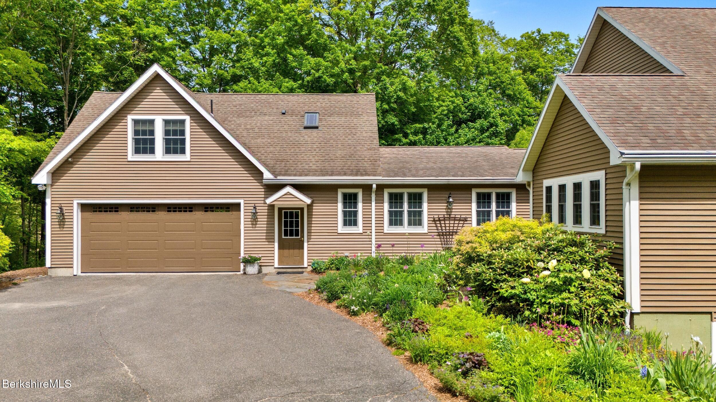 13 Taconic Avenue Lenox, MA 01240 - Photo 6 of 82 Front of House