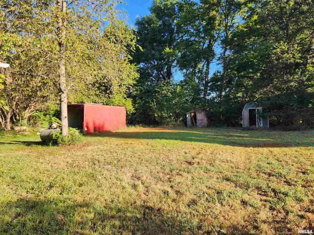 $30,000 | 12430 East Illinois Highway, Mount Vernon, IL 62864