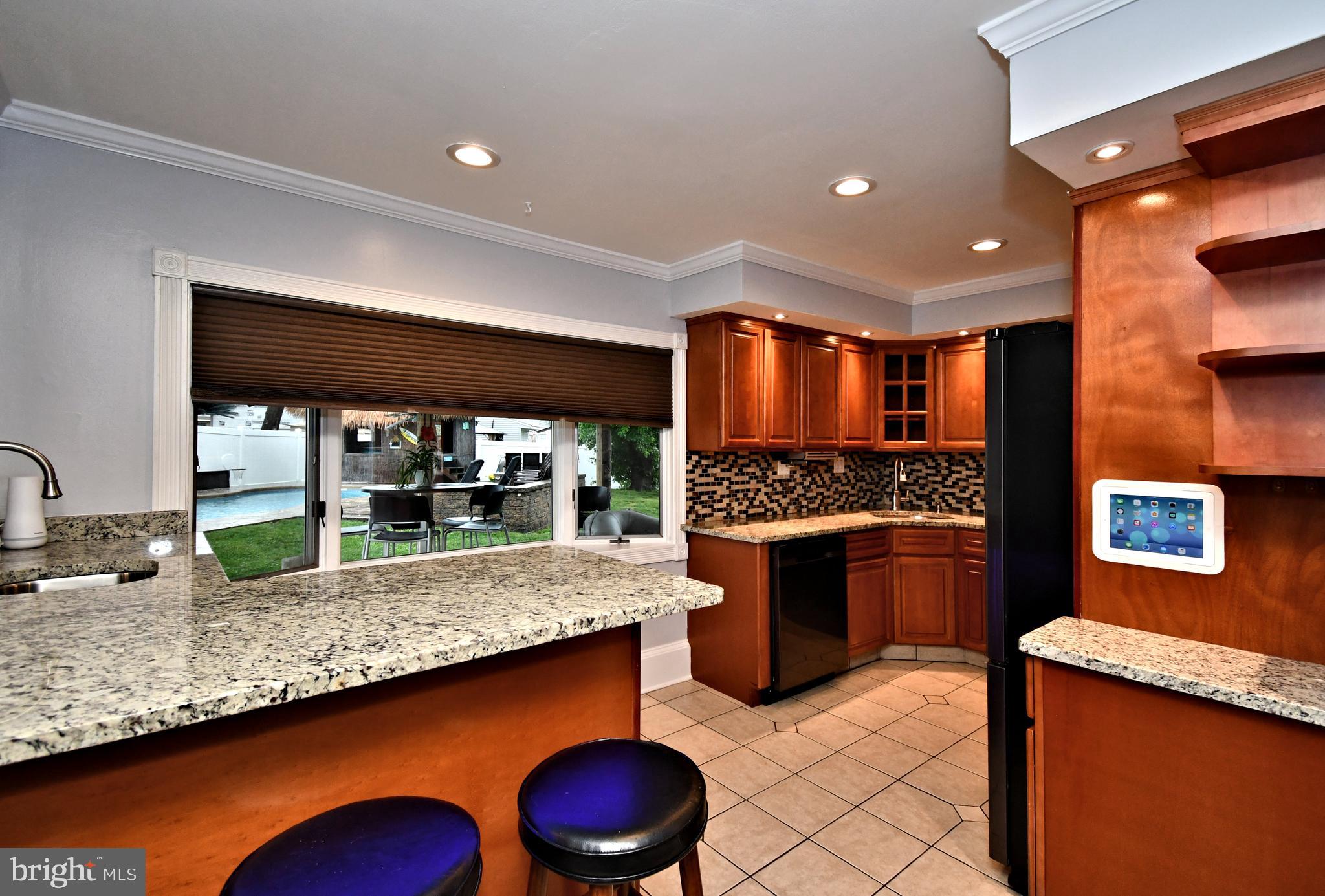 37 Peony Road Levittown, PA 19056 - Photo 14 of 66 Gallery Image 14