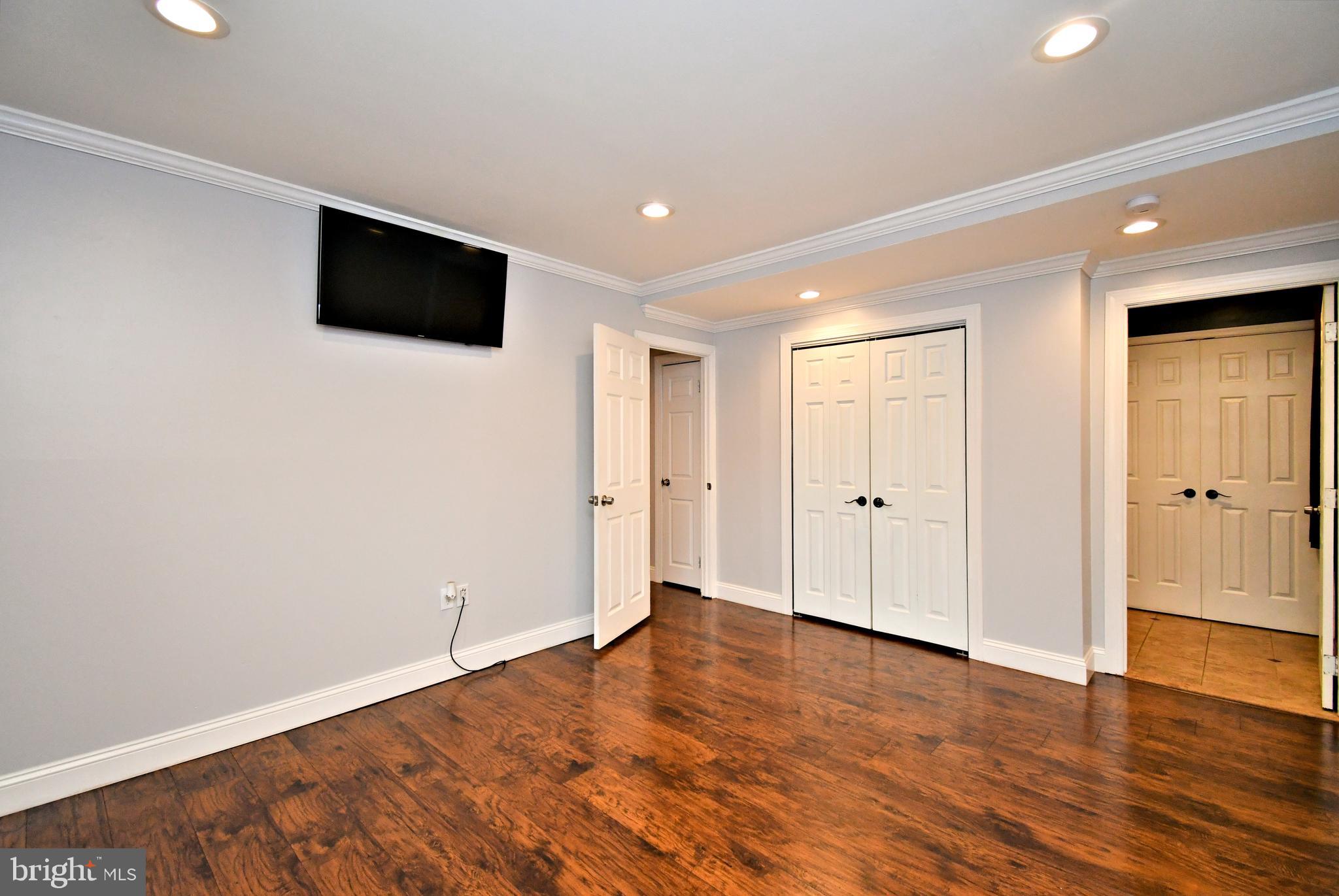 37 Peony Road Levittown, PA 19056 - Photo 33 of 66 Gallery Image 33