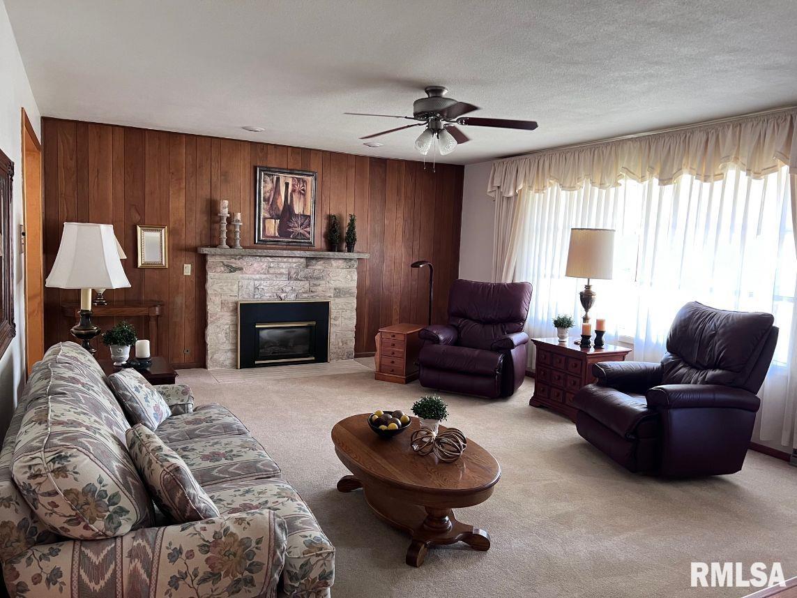 301 West Lake Shore Drive Springfield, IL 62703 - Photo 12 of 34 Gallery Image 12