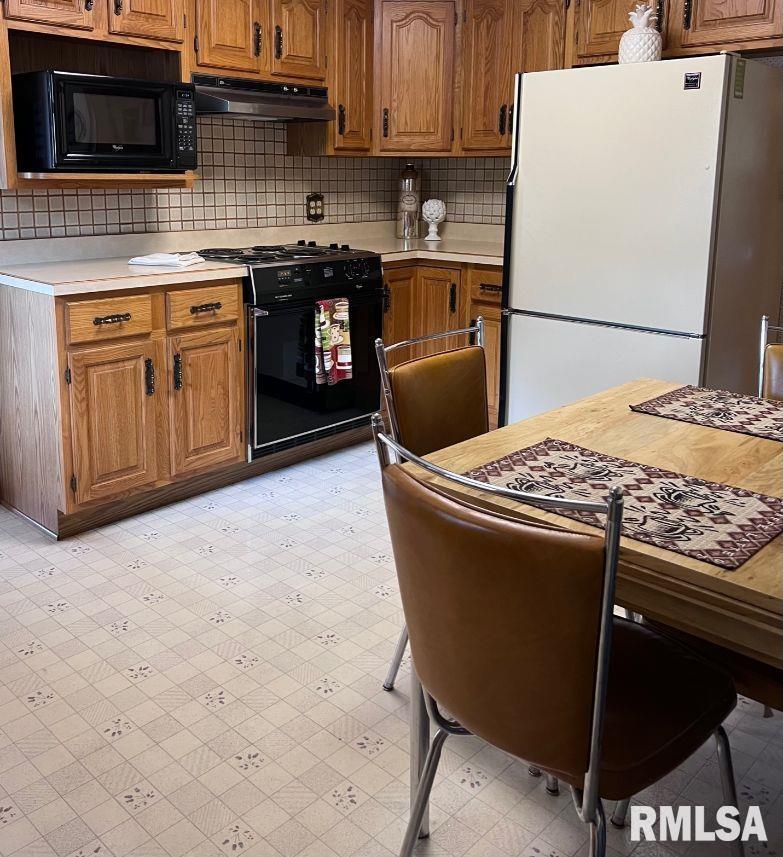 301 West Lake Shore Drive Springfield, IL 62703 - Photo 17 of 34 Gallery Image 17