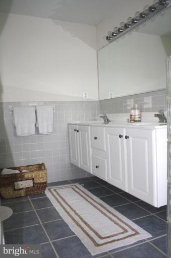 1765 Rudolph Lane Lusby, MD 20657 - Photo 23 of 29 Master Bath #2