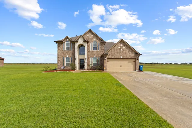 $550,000 | 2375 Diamond D Lane, Beaumont, TX 77713