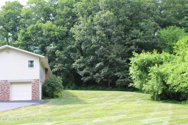 $549,000 | 58 Elisa Landi Drive, Kingston, NY 12401