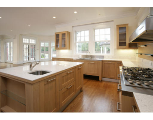 134 Woodland Road Brookline, MA 02467 - Photo 5 of 9 Gallery Image 5