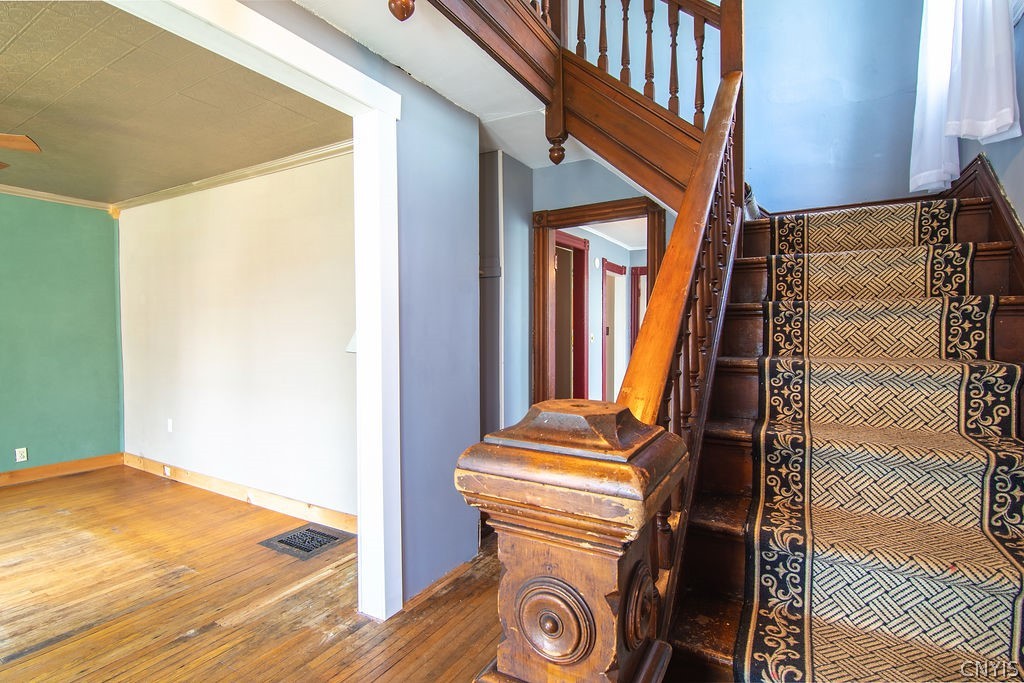 87 Nelson Street Auburn, NY 13021 - Photo 4 of 38