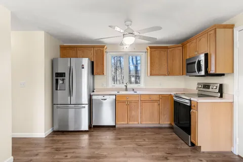 $529,000 | 3 Pemigewasset Circle, Derry, NH 03038