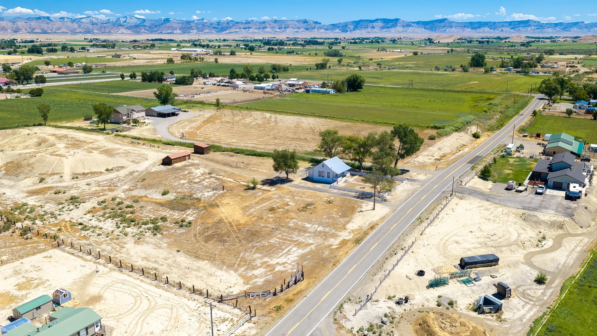 1376 N Road Loma, CO 81524 - Photo 36 of 42 Gallery Image 36