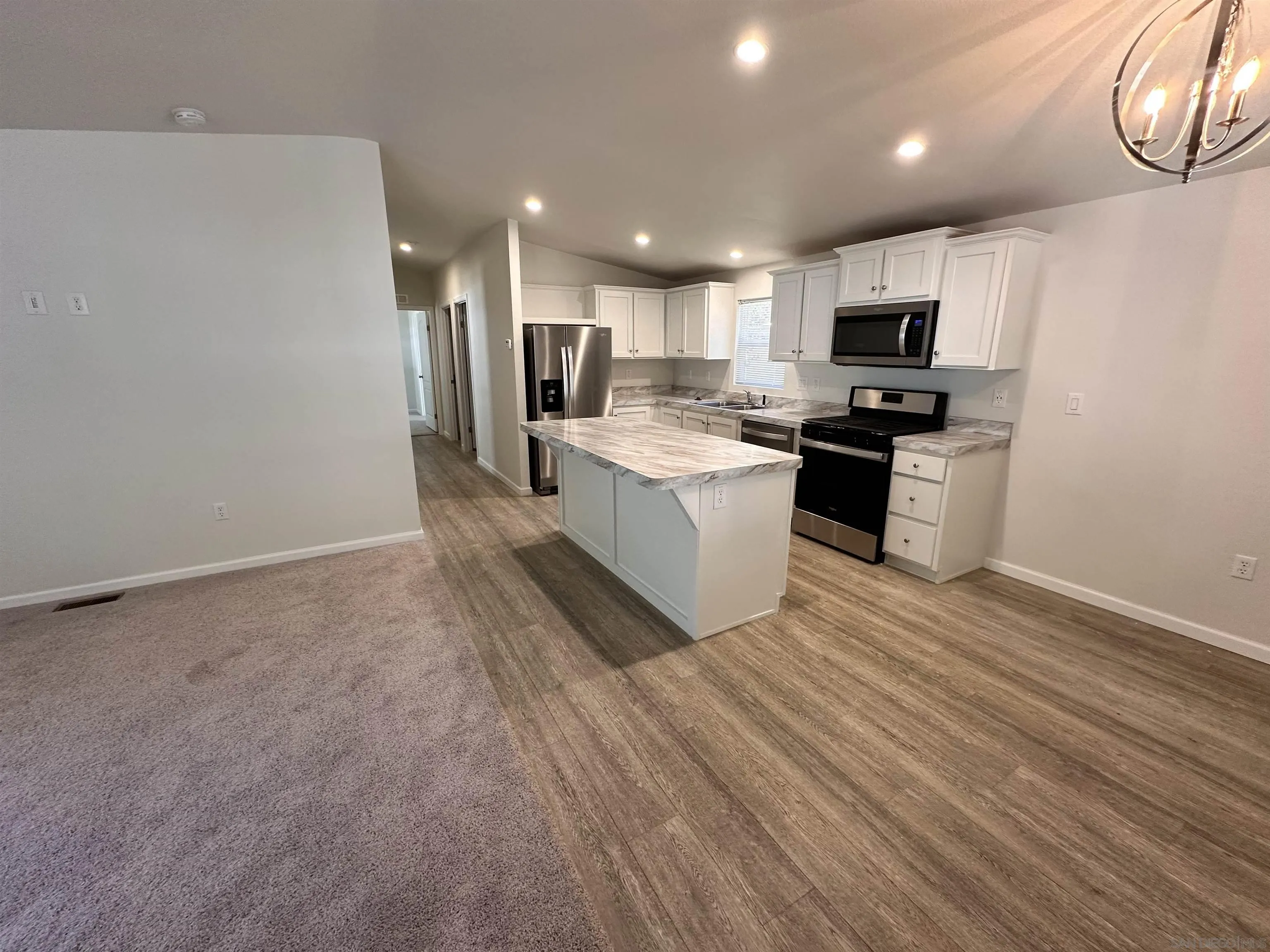 22899 Byron Road, Unit 49 Crestline, CA 92325 - Photo 3 of 6
