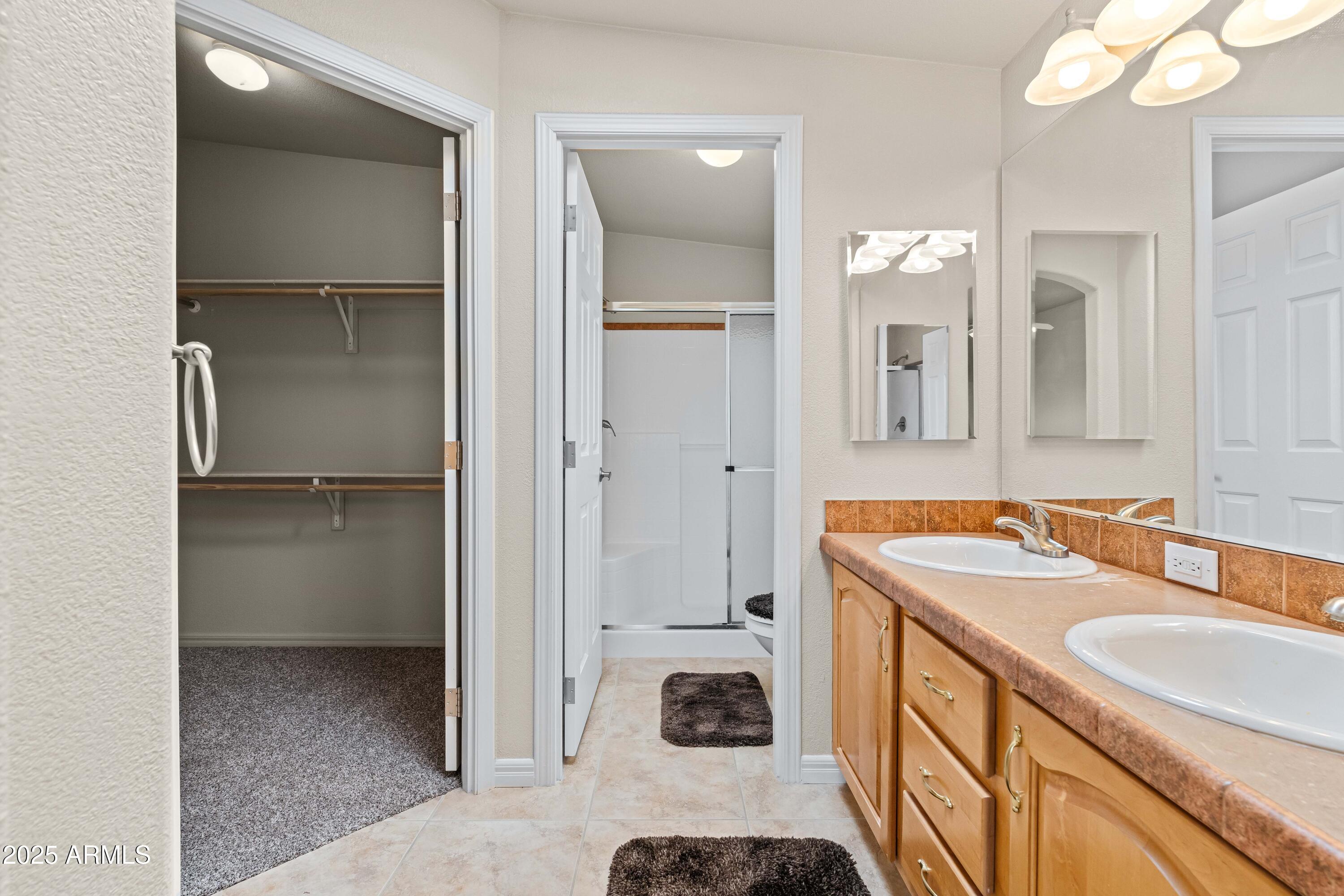 3301 South Goldfield Road, Unit 2102 Apache Junction, AZ 85119 - Photo 22 of 54 3e primary bathroom