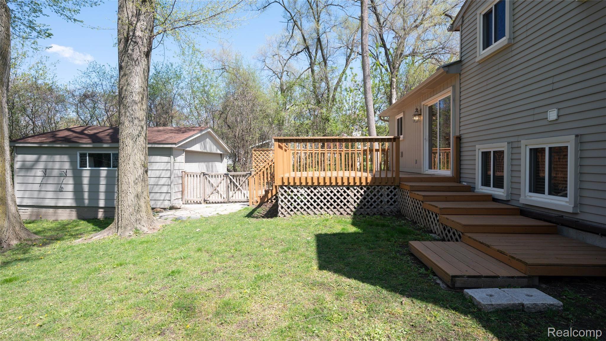 3317 McClure Road Troy, MI 48084 - Photo 41 of 50 007_50 - Copy.jpg