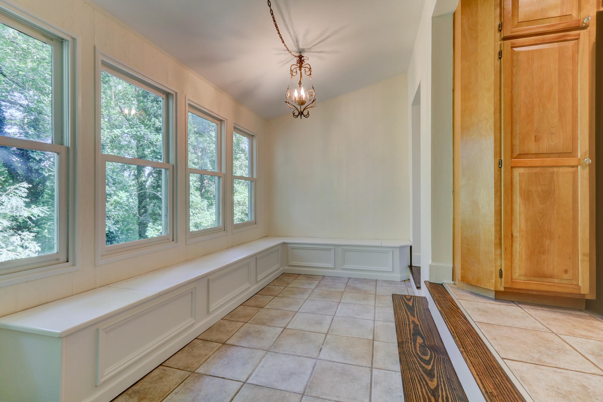 1521 Duncan Road Knoxville, TN 37919 - Photo 10 of 32 Gallery Image 10