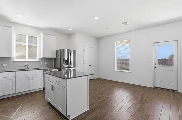 $2,300 | 1625 Brimhurst Drive, Leander, TX 78641