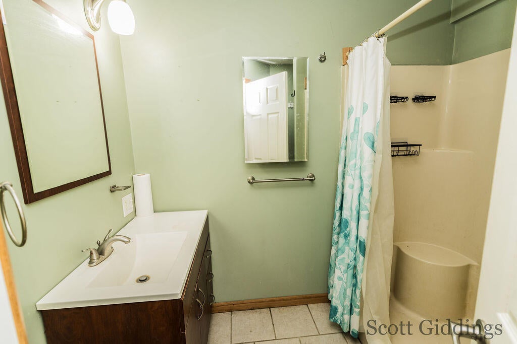 1402 Deaner Road Northeast Edmore, MI 48829 - Photo 32 of 72 Gallery Image 32