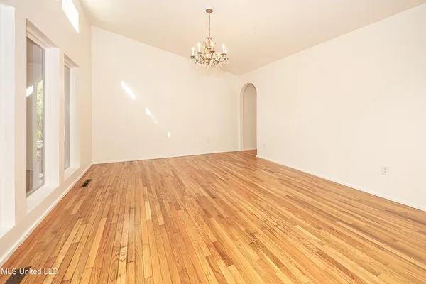 $1,398,990 | 132 Pine Drive, Ocean Springs, MS 39564