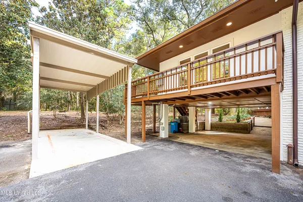 $1,398,990 | 132 Pine Drive, Ocean Springs, MS 39564
