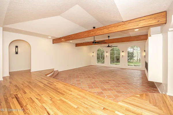 $1,398,990 | 132 Pine Drive, Ocean Springs, MS 39564