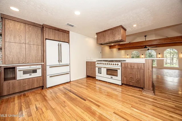 $1,500,000 | 132 Pine Drive, Ocean Springs, MS 39564