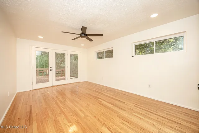 $1,500,000 | 132 Pine Drive, Ocean Springs, MS 39564