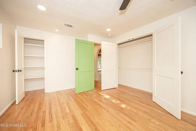 $1,500,000 | 132 Pine Drive, Ocean Springs, MS 39564