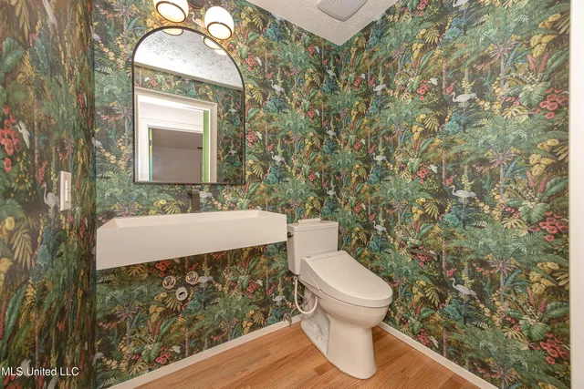 $1,500,000 | 132 Pine Drive, Ocean Springs, MS 39564