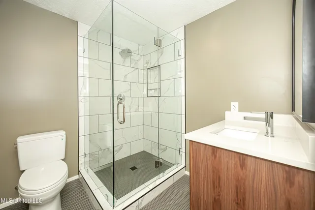 $1,500,000 | 132 Pine Drive, Ocean Springs, MS 39564