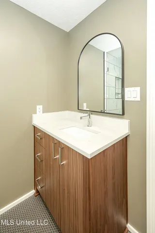 $1,500,000 | 132 Pine Drive, Ocean Springs, MS 39564