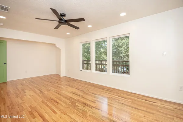 $1,398,990 | 132 Pine Drive, Ocean Springs, MS 39564