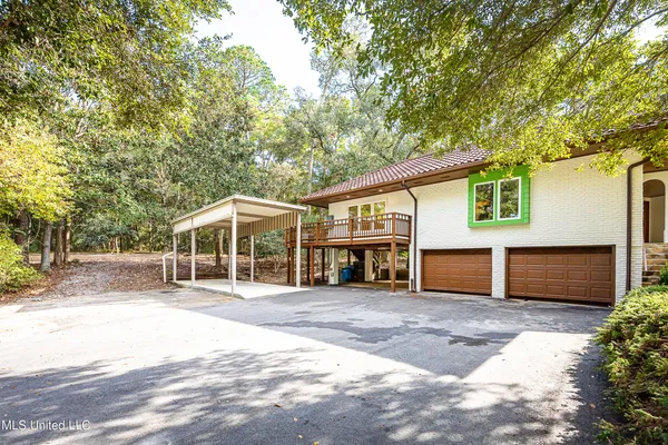 $1,398,990 | 132 Pine Drive, Ocean Springs, MS 39564
