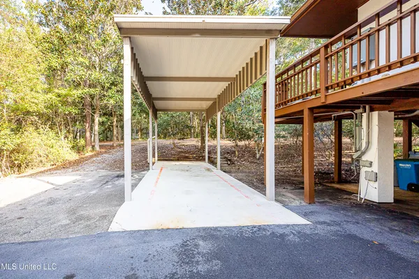 $1,398,990 | 132 Pine Drive, Ocean Springs, MS 39564