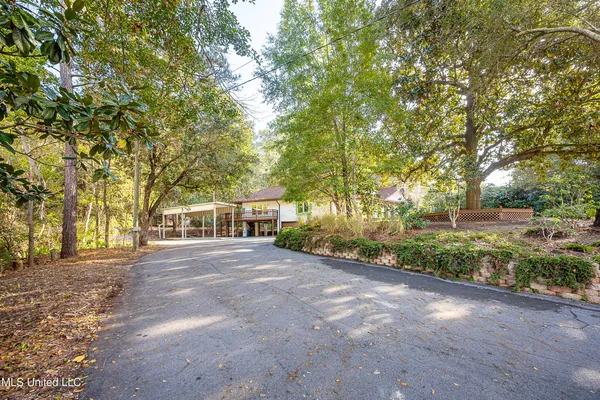 $1,398,990 | 132 Pine Drive, Ocean Springs, MS 39564